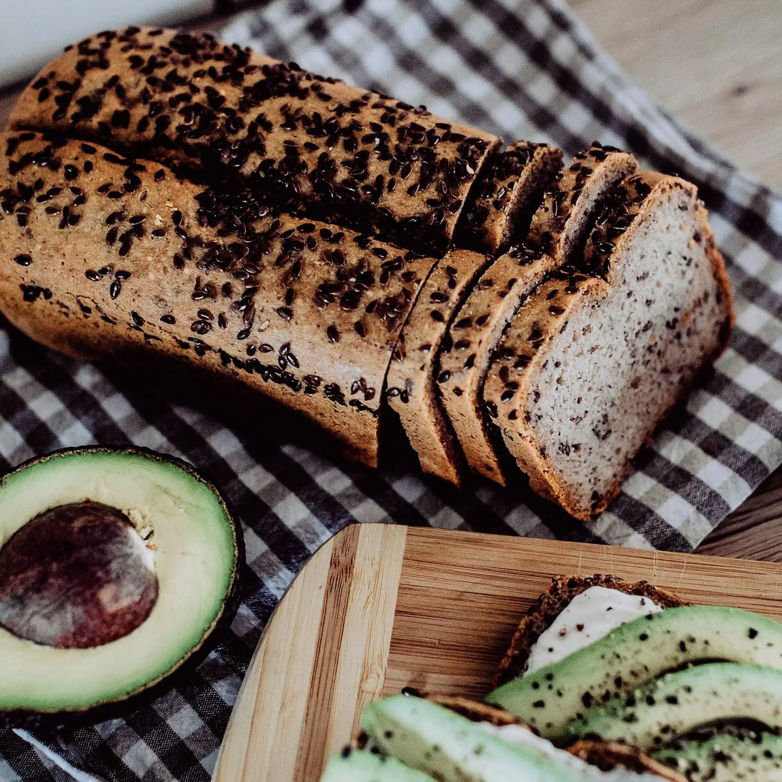 Buchweizen-Leinsamen Brot