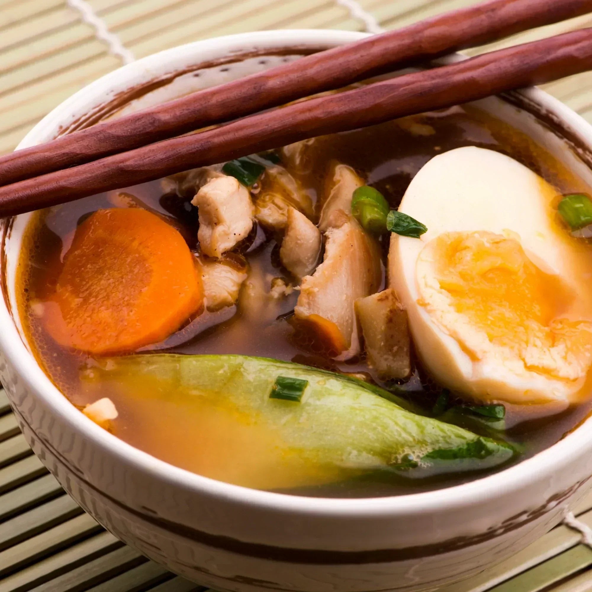Erdnuss-Ramen Bowl