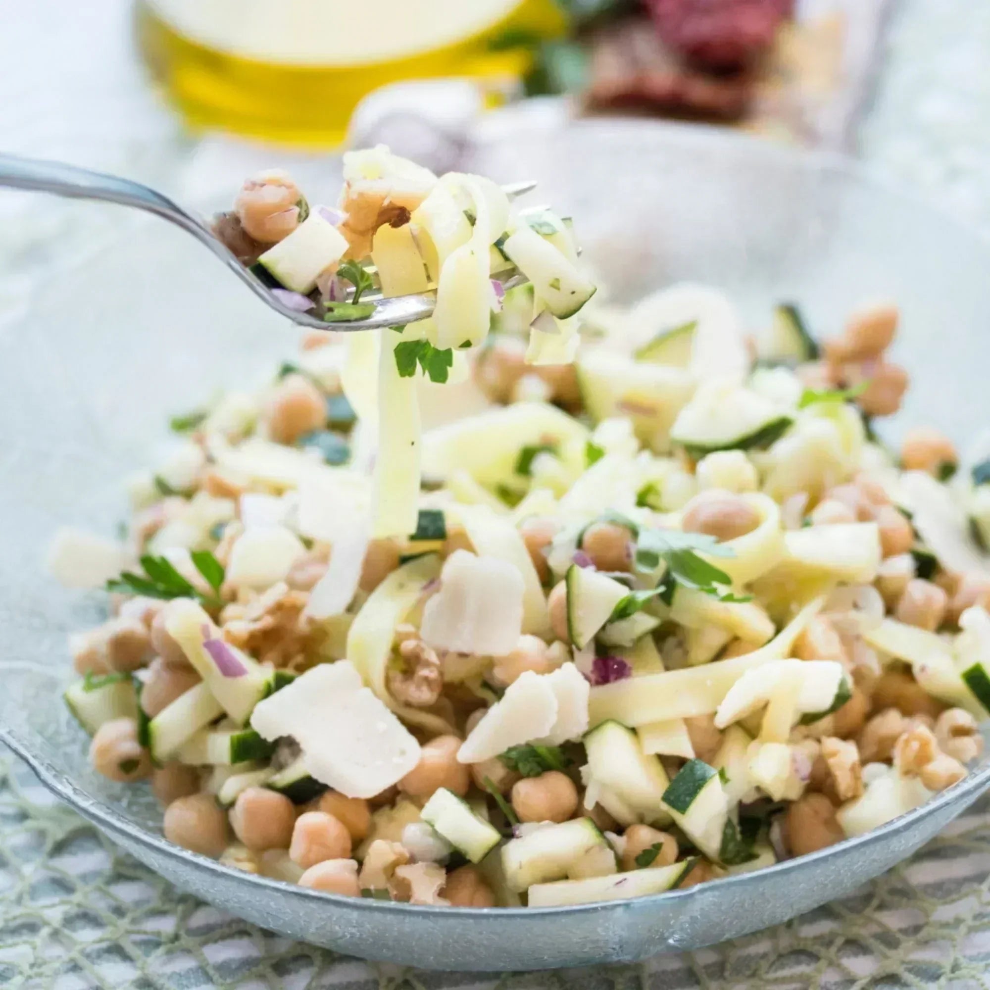 Frischer Fettuccine Salat