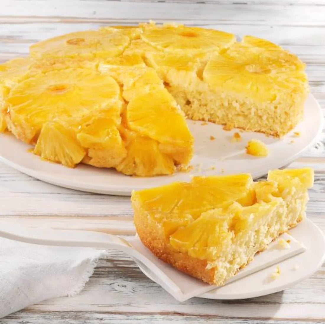 Gestürzter Ananaskuchen