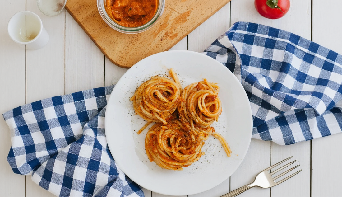 Spaghetti mit selbstgemachtem Pesto Rosso