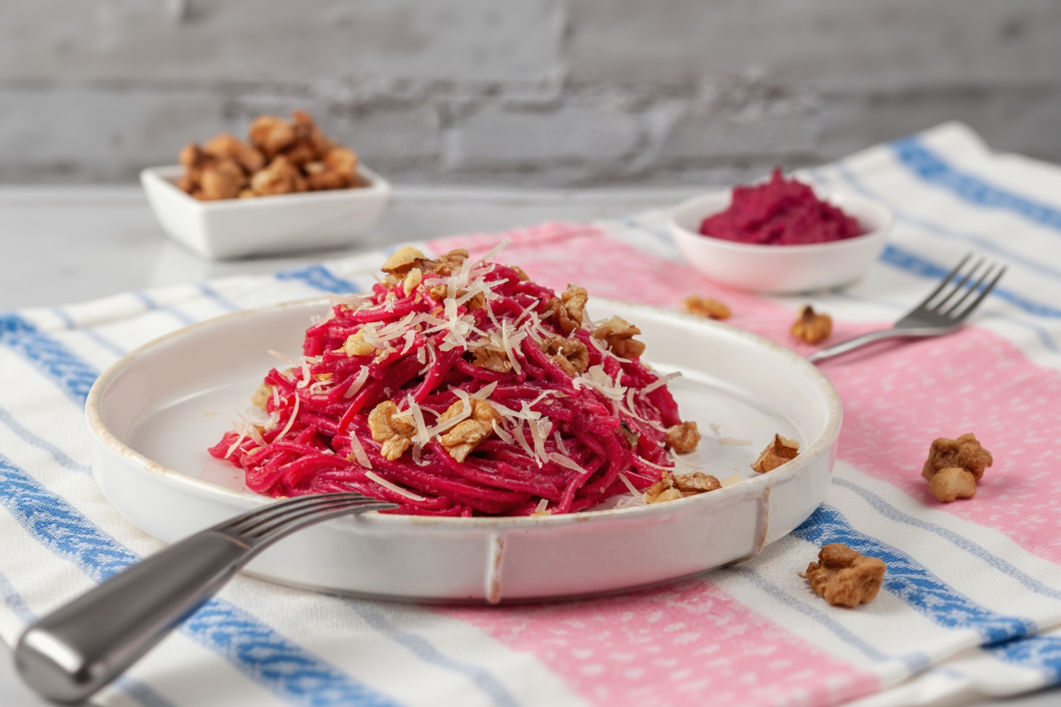 Spaghetti mit Rote Bete Pesto